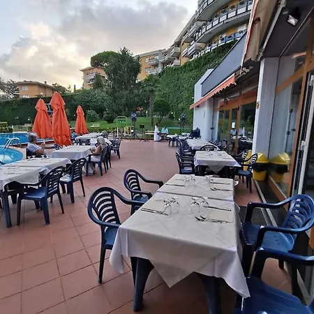 公寓 Portofino Near The Sea, Free Pool -free Tennis Club - Wifi 拉帕洛
